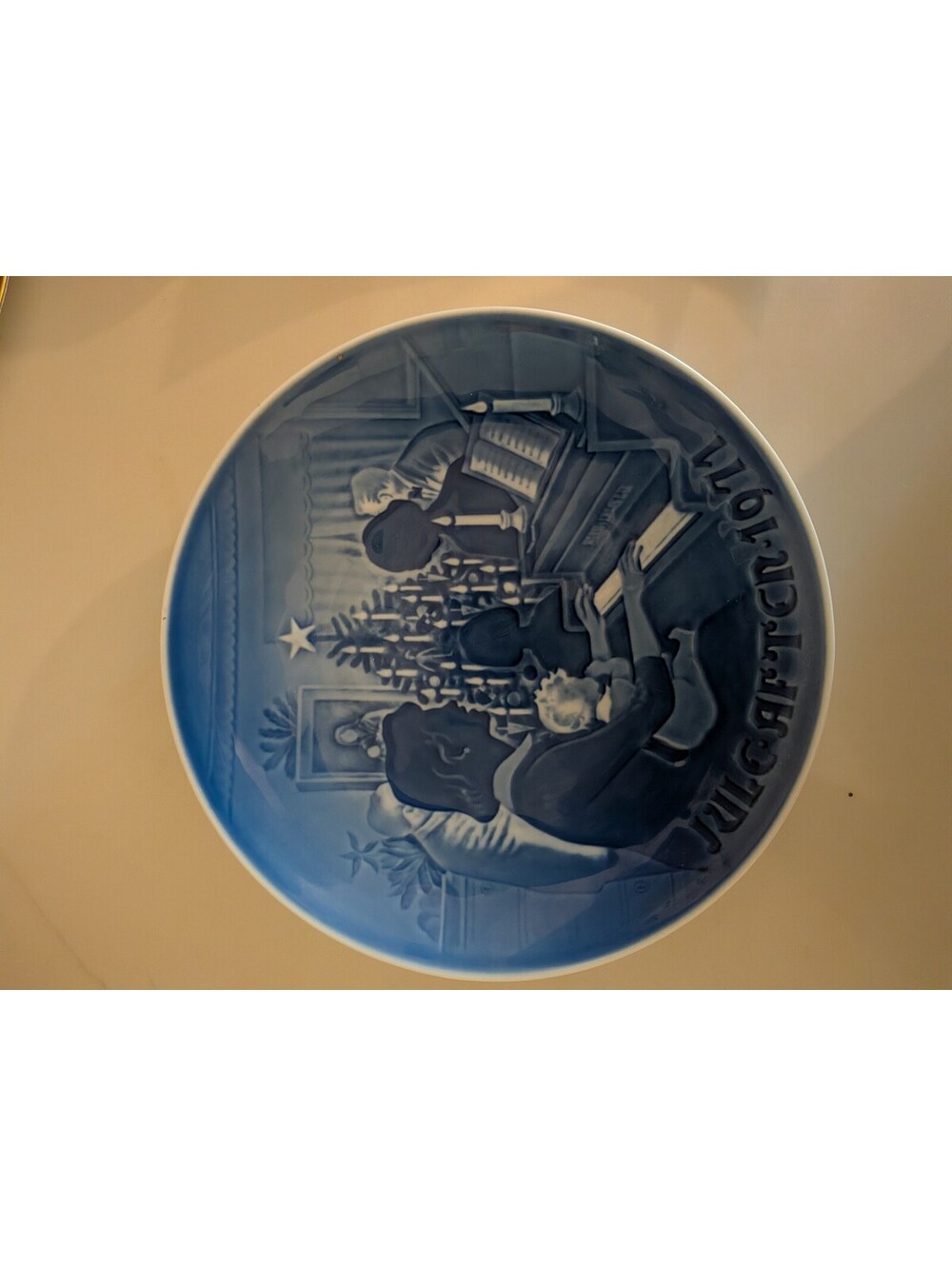 Bing & Grondahl B&G Christmas Collector Plate Denmark 8000/9071 7 in